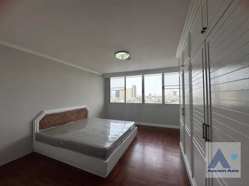 11  3 br Apartment For Rent in Sukhumvit ,Bangkok BTS Ekkamai at Ideal Place For Big Families AA39021