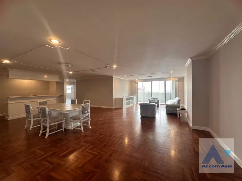 4  3 br Apartment For Rent in Sukhumvit ,Bangkok BTS Ekkamai at Ideal Place For Big Families AA39021