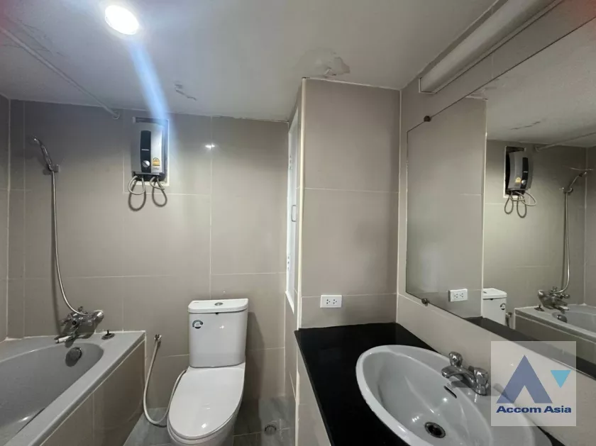 13  3 br Apartment For Rent in Sukhumvit ,Bangkok BTS Ekkamai at Ideal Place For Big Families AA39021