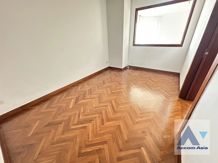 11  3 br Apartment For Rent in Sathorn ,Bangkok BRT Technic Krungthep at Perfect life in Bangkok AA39022