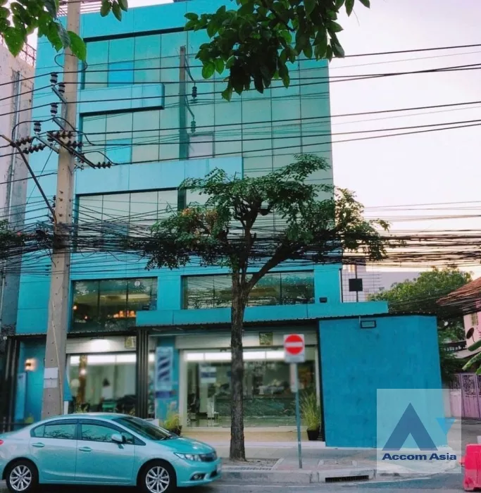  Building For Rent in Dusit, Bangkok  near BTS Talat Phlu (AA39024)