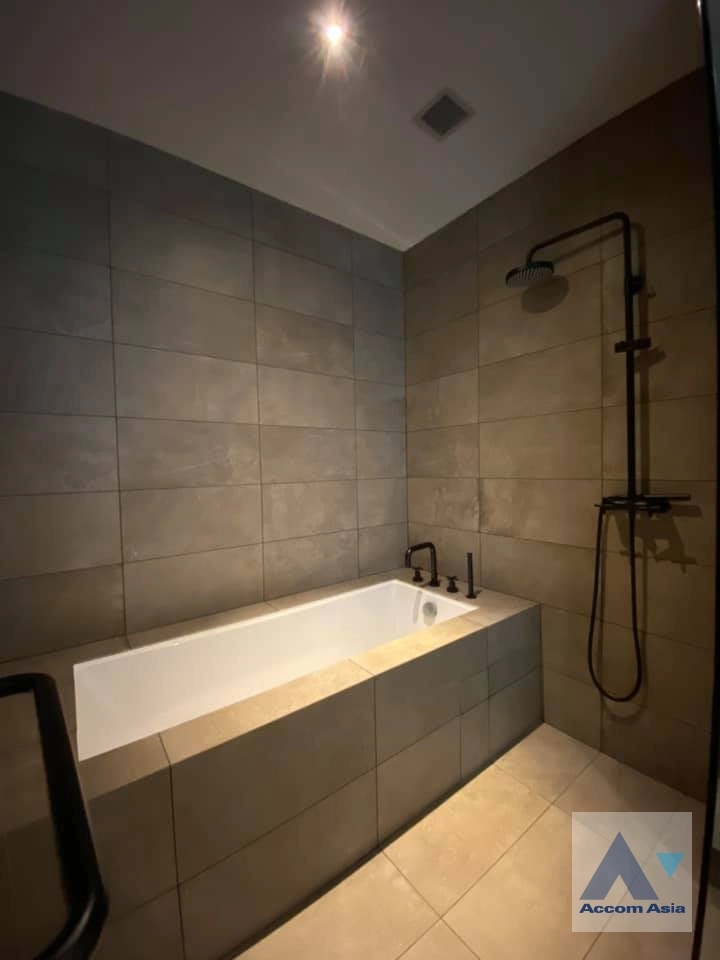 8  2 br Condominium for rent and sale in Sukhumvit ,Bangkok MRT Phetchaburi at The Lofts Asoke AA39026