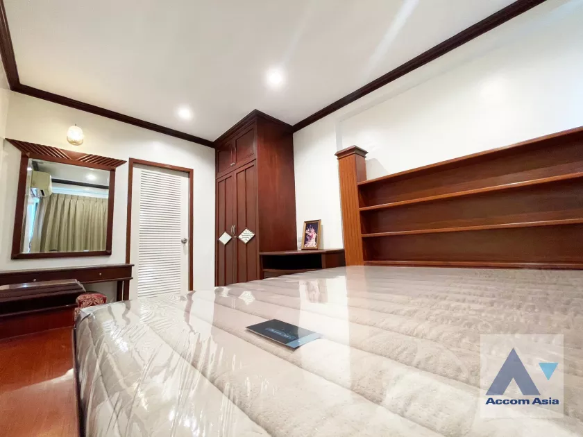 9  2 br Condominium For Rent in Sukhumvit ,Bangkok BTS Nana at Saranjai mansion AA39029