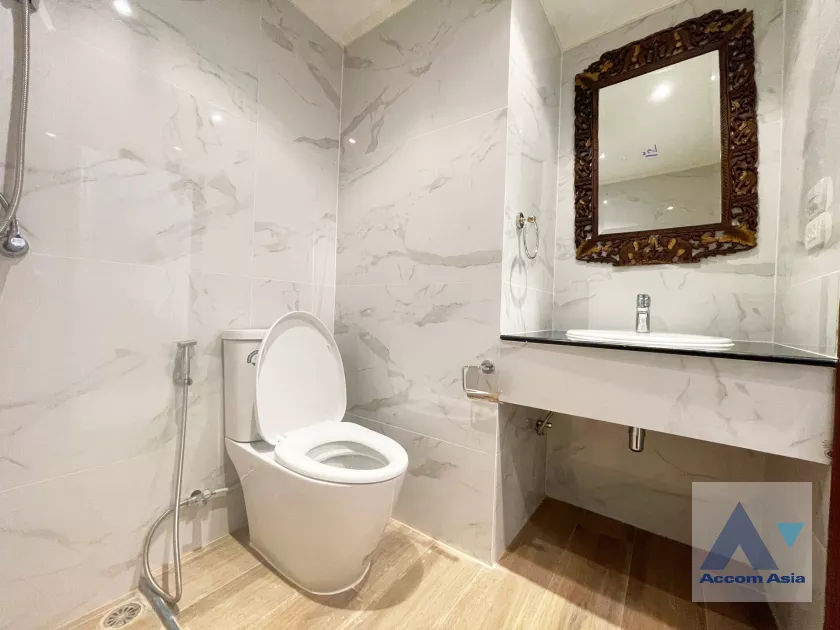 10  2 br Condominium For Rent in Sukhumvit ,Bangkok BTS Nana at Saranjai mansion AA39029