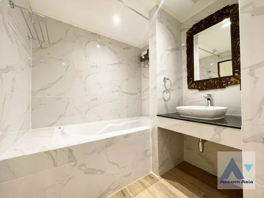 11  2 br Condominium For Rent in Sukhumvit ,Bangkok BTS Nana at Saranjai mansion AA39029