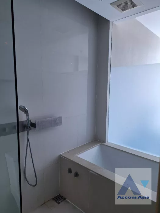 5  1 br Condominium For Rent in Sukhumvit ,Bangkok BTS Asok at The Room Sukhumvit 21 AA39032