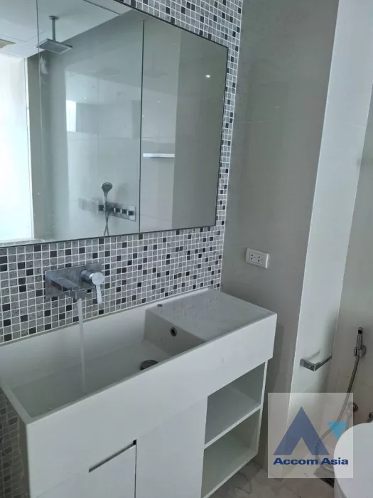 8  1 br Condominium For Rent in Sukhumvit ,Bangkok BTS Asok at The Room Sukhumvit 21 AA39032