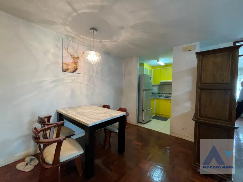 unit 2 Bedrooms  Condominium For Rent in Sukhumvit, Bangkok  near BTS Asok - MRT Sukhumvit (AA39035)