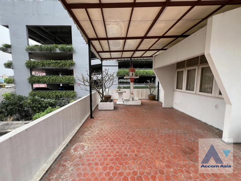 10  4 br House For Rent in Sathorn ,Bangkok BTS Chong Nonsi AA39038