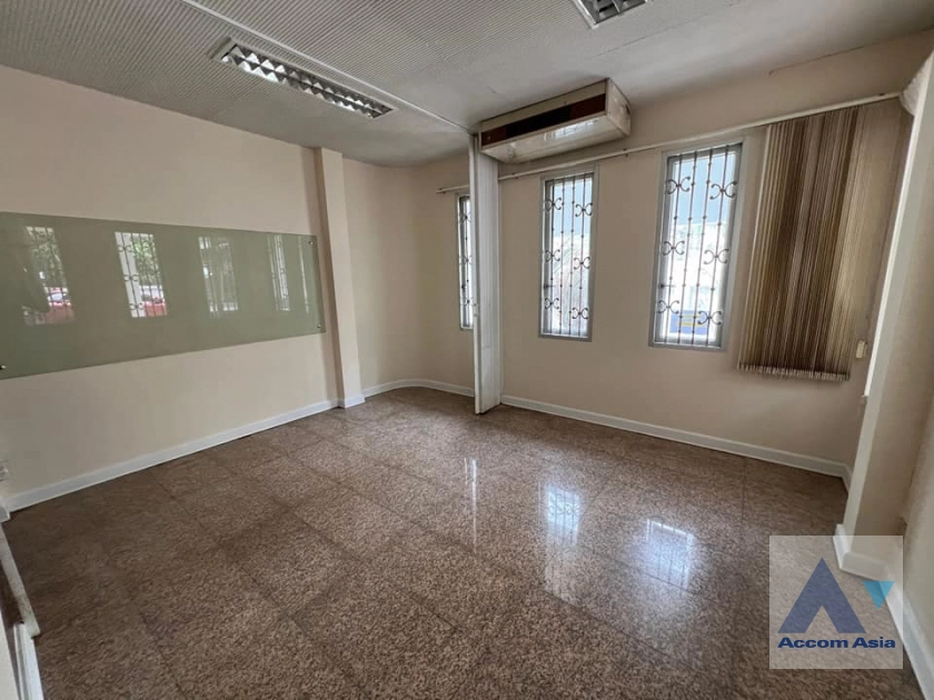 9  4 br House For Rent in Sathorn ,Bangkok BTS Chong Nonsi AA39038