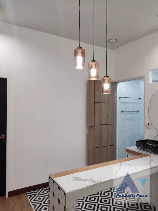 13  2 br Townhouse For Sale in Bang Na ,Bangkok BTS Udomsuk AA39049