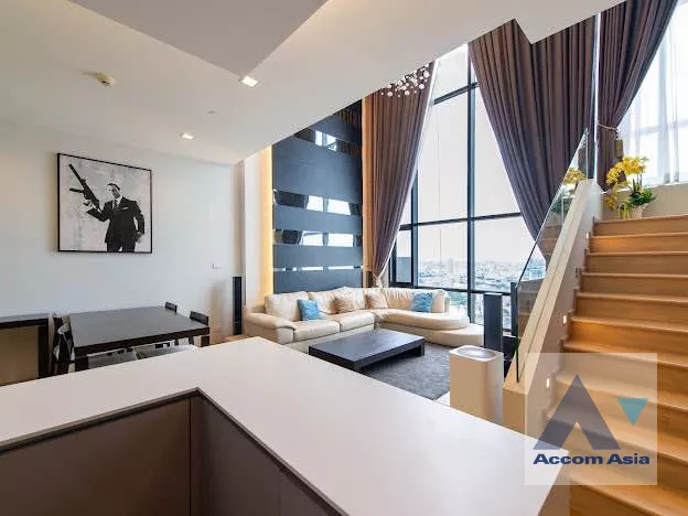 Duplex Condo |  3 Bedrooms  Condominium For Rent in Charoennakorn, Bangkok  near BTS Krung Thon Buri (AA39051)