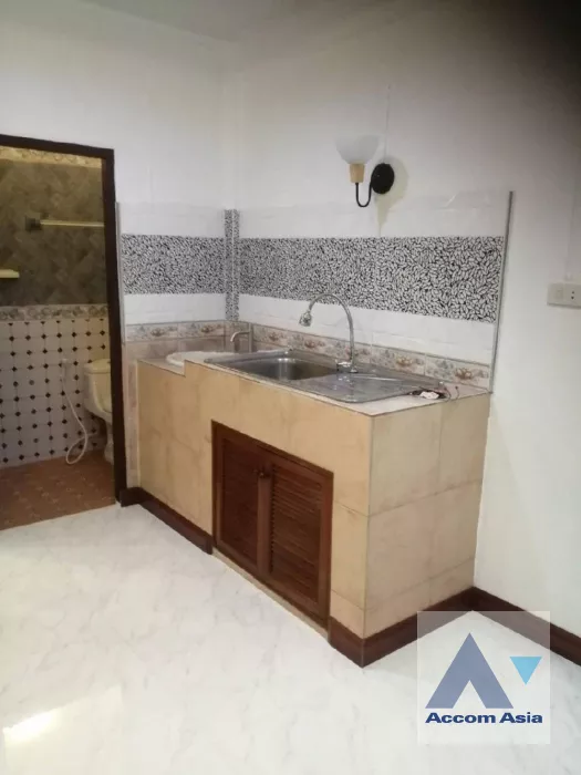 7  3 br Townhouse For Sale in bangna ,Bangkok BTS Udomsuk AA39054