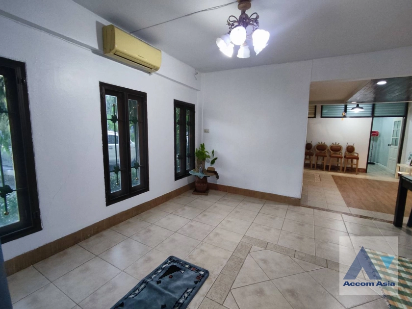 10  3 br Townhouse For Sale in Bang Na ,Bangkok BTS Udomsuk AA39054