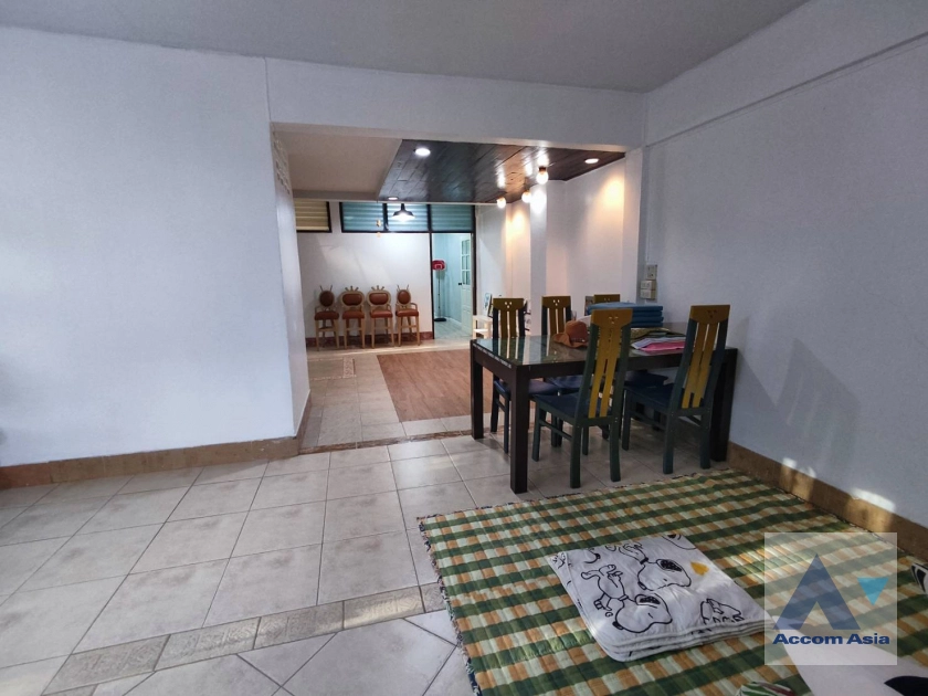  1  3 br Townhouse For Sale in Bang Na ,Bangkok BTS Udomsuk AA39054