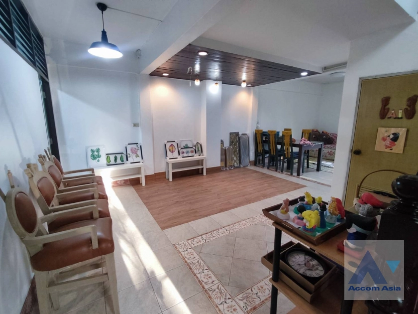22  3 br Townhouse For Sale in Bang Na ,Bangkok BTS Udomsuk AA39054
