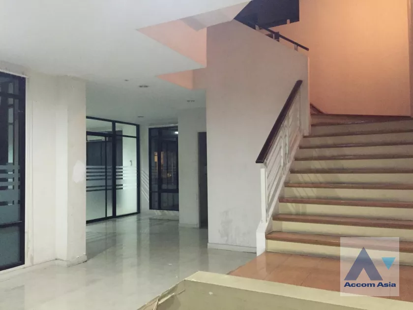 5  Townhouse For Rent in Bang Na ,Bangkok BTS Bang Na at  Baan Klang Krung Office Park Bangna AA39069