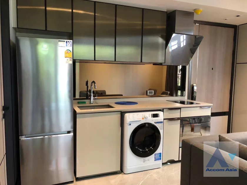 unit 1 Bedroom  Condominium For Rent in Sukhumvit, Bangkok  near BTS Ekkamai (AA39071)
