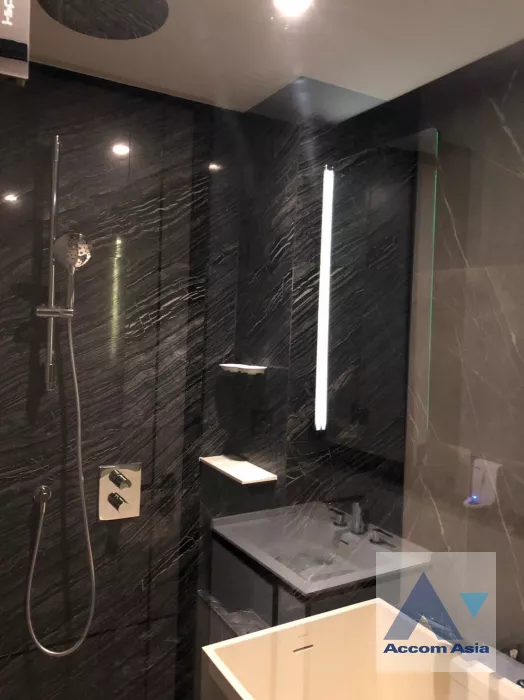 unit 1 Bedroom  Condominium For Rent in Sukhumvit, Bangkok  near BTS Ekkamai (AA39071)