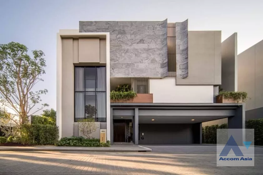 Bugaan Krungthep Kreetha House  3 Bedroom for Sale   in Krungthepkreetha Bangkok