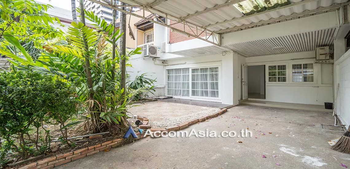  2  3 br House For Rent in sukhumvit ,Bangkok BTS Nana 11001812