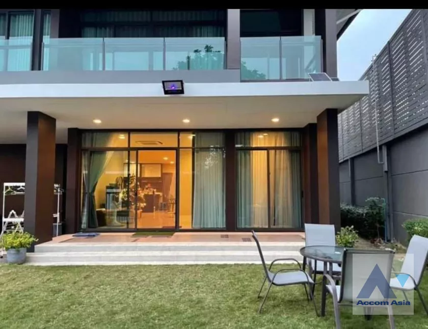unit 5 Bedrooms  House For Rent in Ramkhamhaeng, Bangkok  (AA39084)