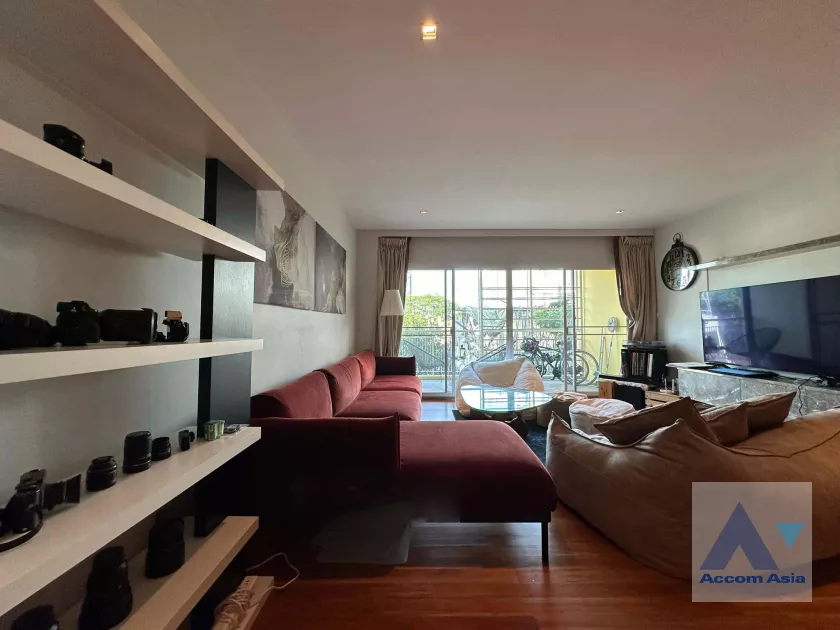 unit 2 Bedrooms  Condominium For Rent in Sukhumvit, Bangkok  near BTS Thong Lo (AA39100)