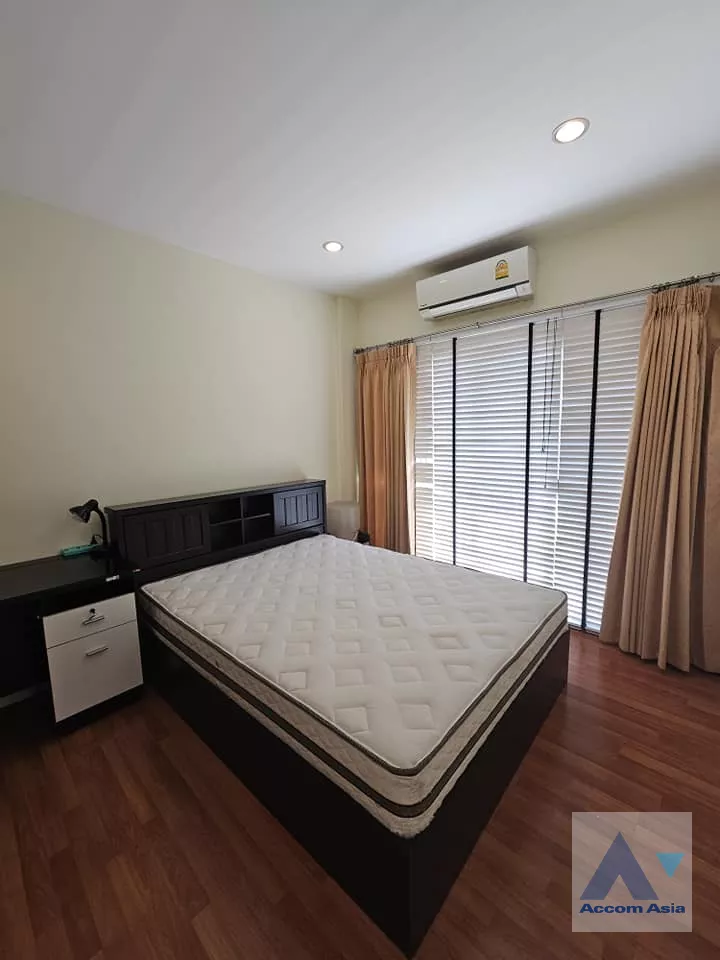 8  3 br Townhouse For Rent in Pattanakarn ,Bangkok ARL Hua Mak at The Metro Rama 9 AA39103
