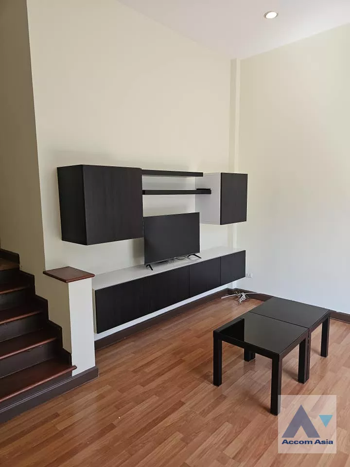  1  3 br Townhouse For Rent in Pattanakarn ,Bangkok ARL Hua Mak at The Metro Rama 9 AA39103