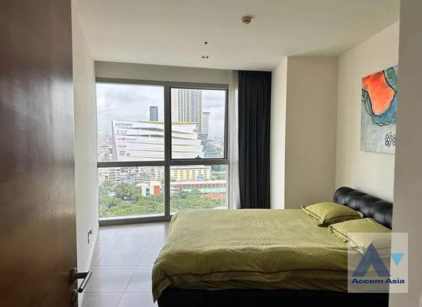 Fully Furnished |  3 Bedrooms  Condominium For Sale in Charoennakorn, Bangkok  near BTS Krung Thon Buri (AA39104)