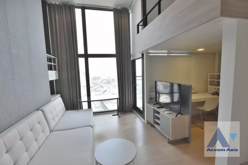  2  1 br Condominium For Rent in Phaholyothin ,Bangkok MRT Rama 9 - ARL Makkasan at Chewathai Residence Asoke AA39109