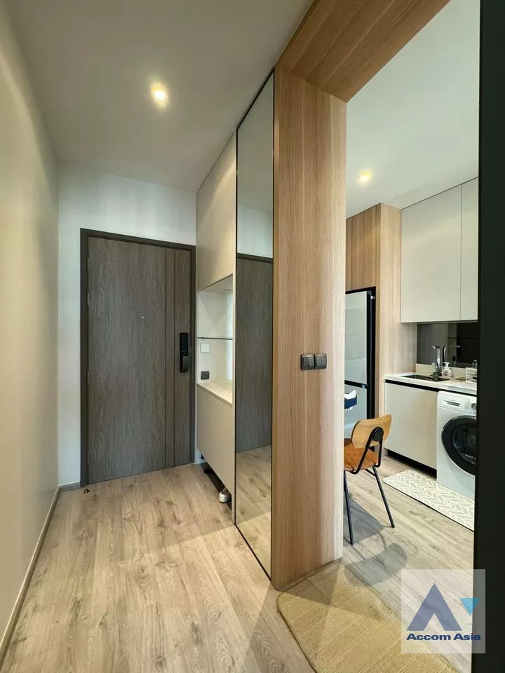 unit 1 Bedroom  Condominium For Rent in Sukhumvit, Bangkok  near BTS Ekkamai (AA39111)