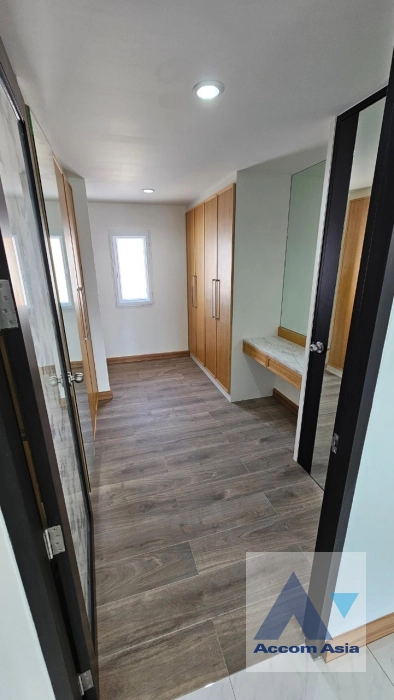 8  2 br Townhouse for rent and sale in Sukhumvit ,Bangkok BTS Udomsuk AA39115