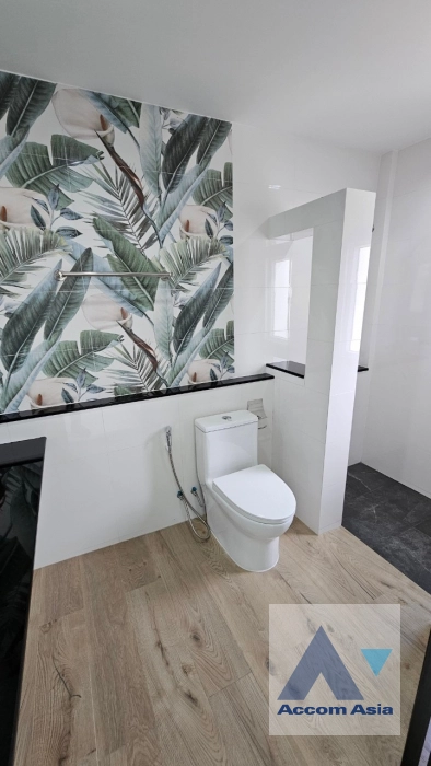 10  2 br Townhouse for rent and sale in Sukhumvit ,Bangkok BTS Udomsuk AA39115