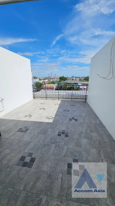 17  6 br Townhouse For Rent in Sukhumvit ,Bangkok BTS Udomsuk AA39116