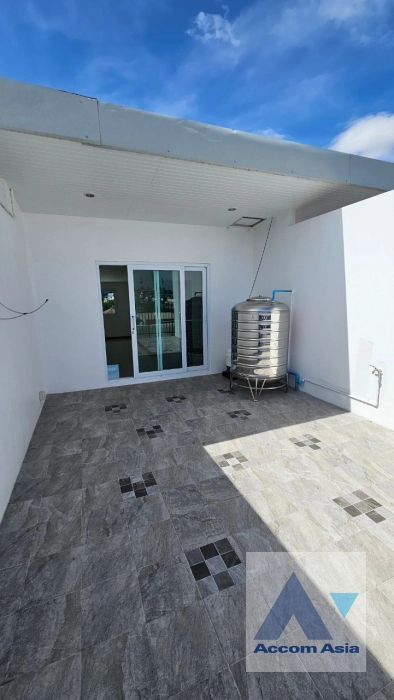 18  6 br Townhouse For Rent in Sukhumvit ,Bangkok BTS Udomsuk AA39116