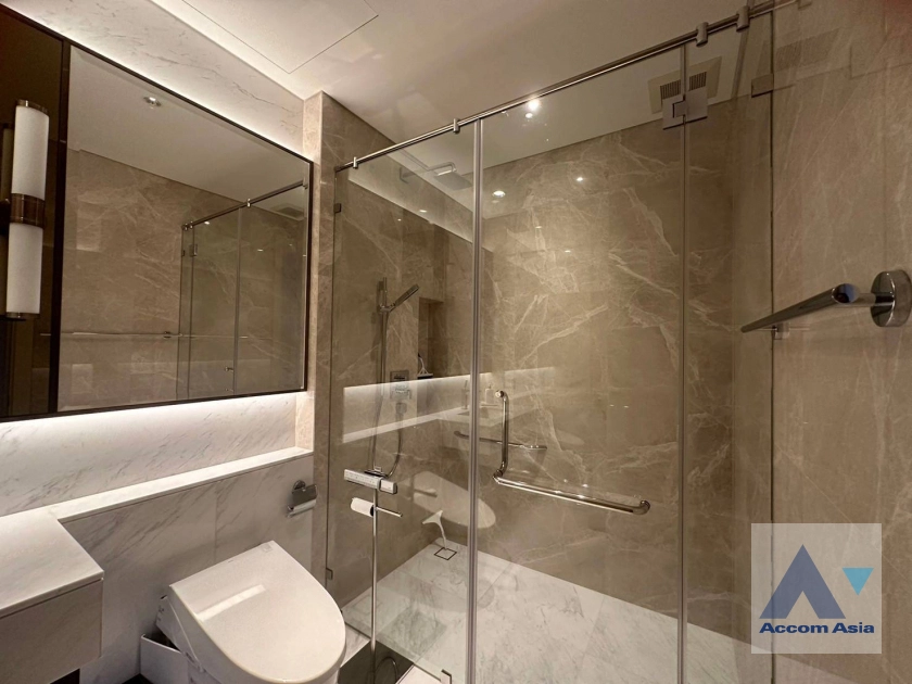 12  1 br Condominium for rent and sale in Ploenchit ,Bangkok BTS Chitlom at Sindhorn Residence AA39117