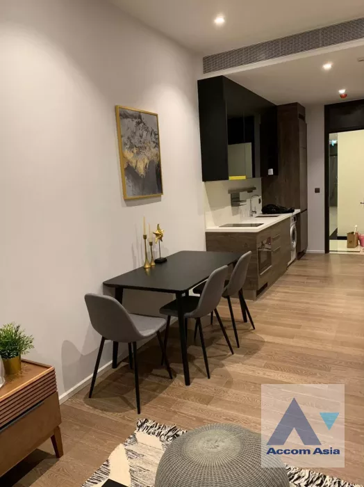 unit 1 Bedroom  Condominium For Rent & Sale in Ploenchit, Bangkok  near BTS Ploenchit (AA39118)