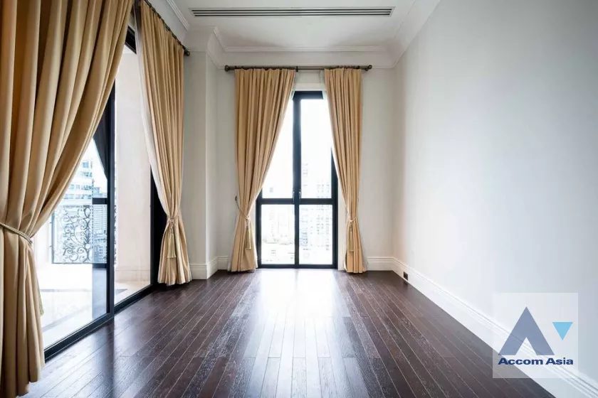 6  2 br Condominium For Sale in Ploenchit ,Bangkok BTS Ploenchit at 98 Wireless AA39128