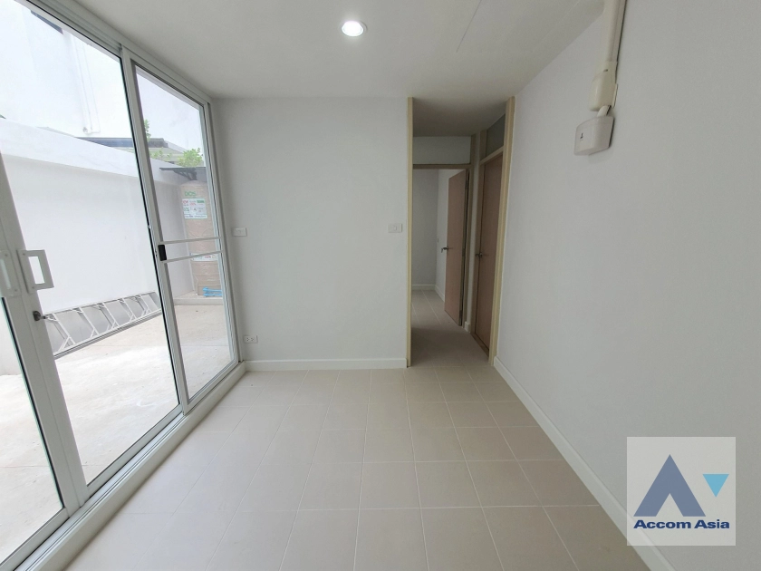 4  Townhouse For Rent in Phaholyothin ,Bangkok BTS Ari AA39129