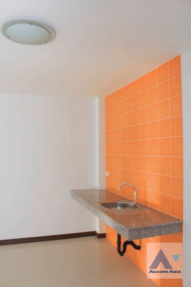 19  4 br Townhouse For Rent in Phaholyothin ,Bangkok BTS Sanam Pao AA39135