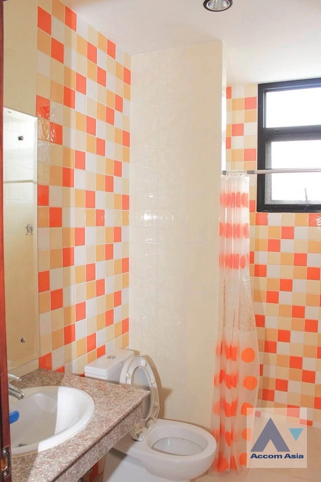 22  4 br Townhouse For Rent in Phaholyothin ,Bangkok BTS Sanam Pao AA39135