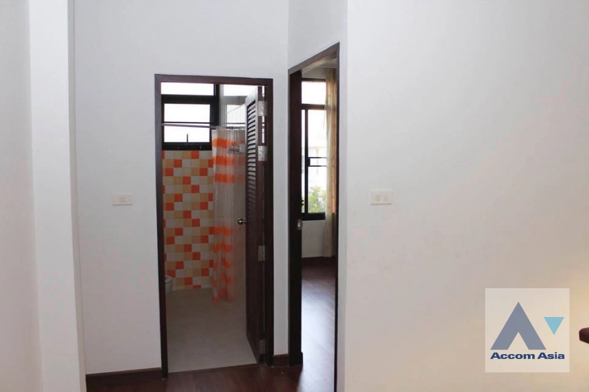18  4 br Townhouse For Rent in Phaholyothin ,Bangkok BTS Sanam Pao AA39135