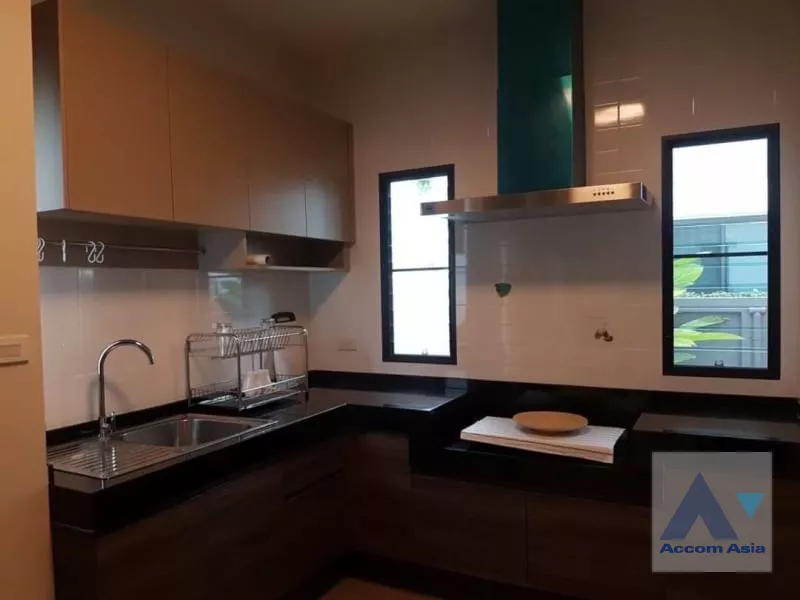 4  4 br House For Rent in Bang Na ,Samutprakan  at Moo Baan Bangna AA39137