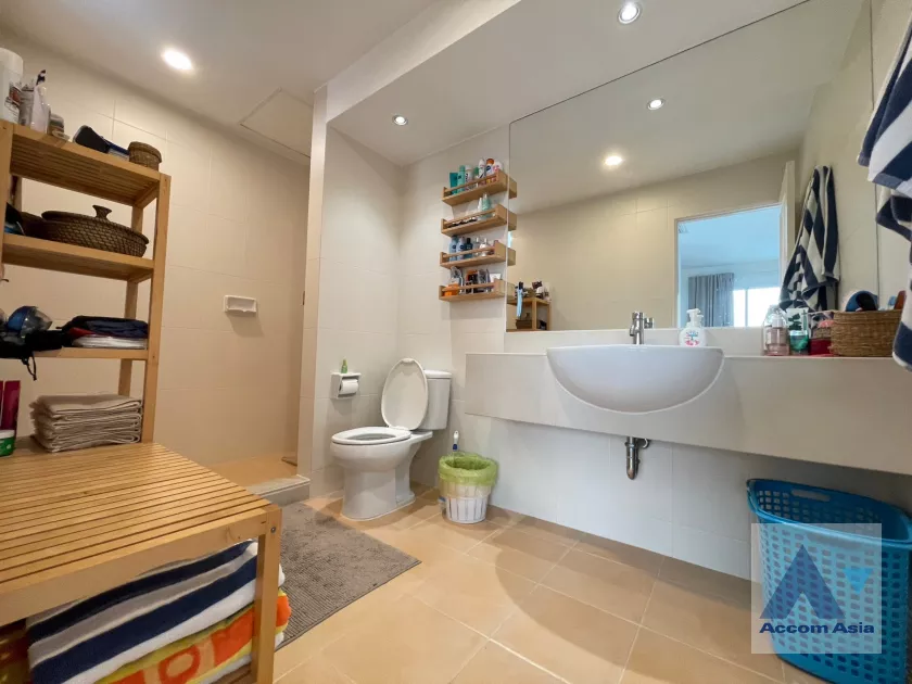 9  2 br Condominium For Sale in Ratchadaphisek ,Bangkok MRT Huai Khwang at The City Living Ratchada AA39142