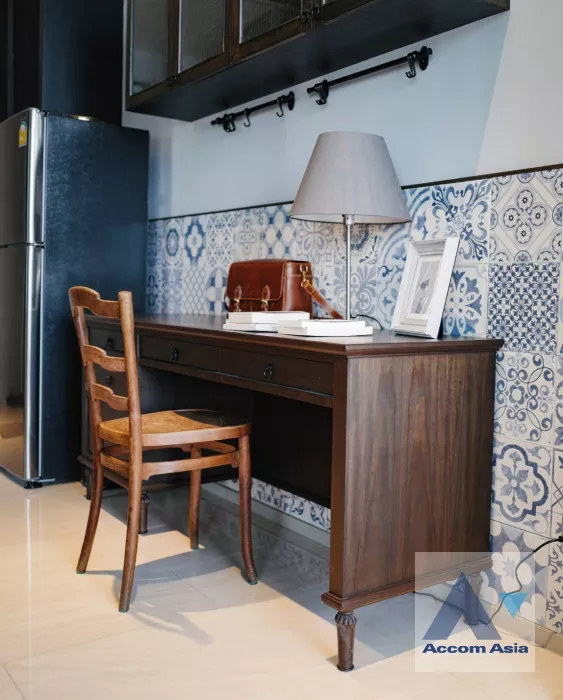 unit 1 Bedroom  Condominium For Rent in Silom, Bangkok  near BTS Chong Nonsi (AA39146)