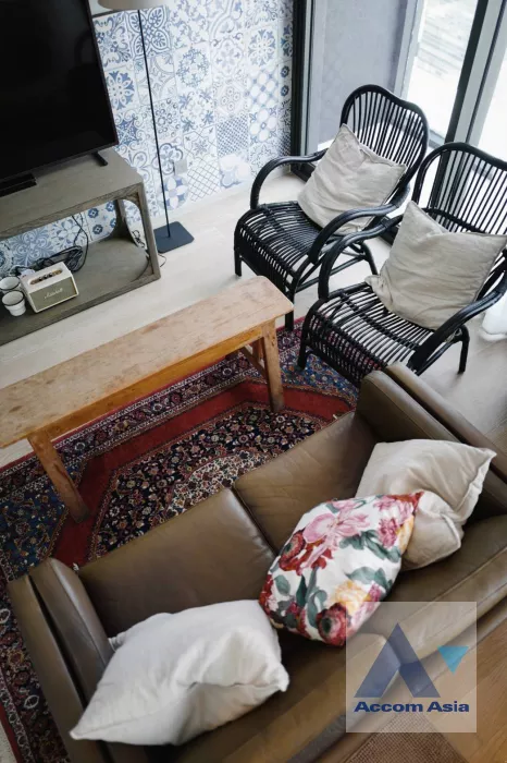 unit 1 Bedroom  Condominium For Rent in Silom, Bangkok  near BTS Chong Nonsi (AA39146)