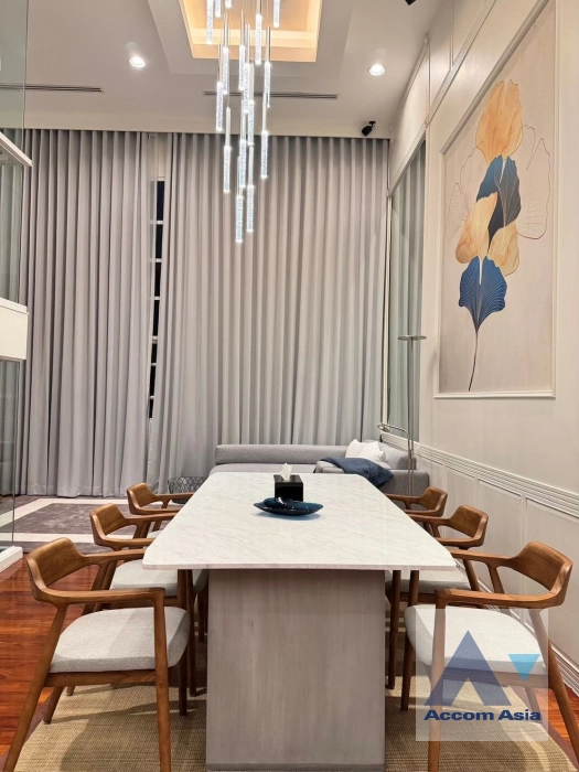  1  4 br Townhouse for rent and sale in Sathorn ,Bangkok MRT Khlong Toei - MRT Lumphini at Rama 4 Village AA39160