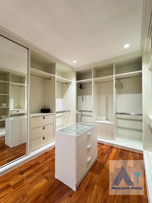 10  4 br Townhouse for rent and sale in Sathorn ,Bangkok MRT Khlong Toei - MRT Lumphini at Rama 4 Village AA39160