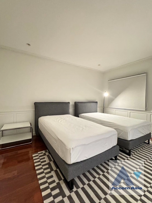 9  4 br Townhouse for rent and sale in Sathorn ,Bangkok MRT Khlong Toei - MRT Lumphini at Rama 4 Village AA39160